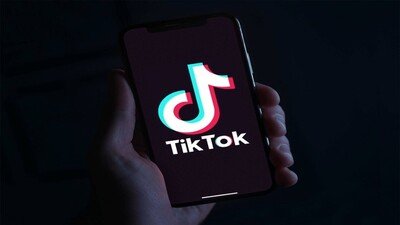 Inggris Larang Instal Aplikasi TikTok di HP Pemerintah