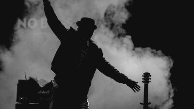 Konser Tribute Hadirkan Glenn Fredly Berbentuk Hologram